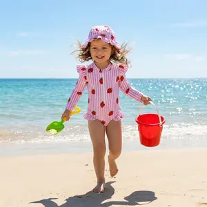 2Pcs Toddler Baby Girls Swimsuit Set Strawberry/Floral Print Crew Neck Long Sleeve Rash Guard Swimwear and Sun Hat
