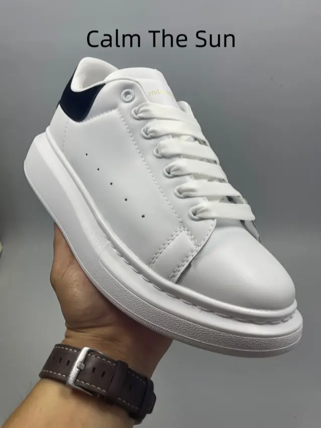 Budget-friendly platform athletic shoes adopt wear-resistant full leather and soft foam insole, ideal for students looking for understated versatile daily footwear for classes, campus strolls and after-school outdoor leisure activities all year round.