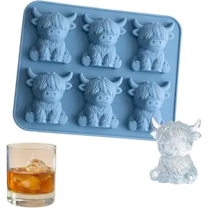 Mini Highland Cow Ice Cube Mold, Highland Cow Ice Cube Tray,3D Cute Cattle Silicone Ice Tray for Whiskey Cocktails Coffee, Home Bar Accessories, Funny Reusable Farm Animal Dessert Mold Gifts for Friends Parties - 6-Cubes
