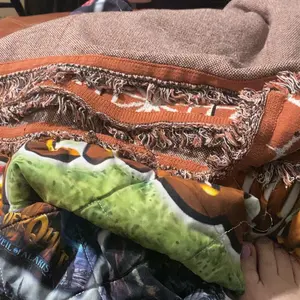 Product Review of Bed Scrunchie 3-in-1 Adjustable Bed Sheet Straps & Fasteners – 360° Elastic Fitted Sheet Tightener with Heavy-Duty Anti-Slip Clips – Prevent Loose or Slipping Sheets – Universal Bed Sheet Holder for Deep, Extra-Deep, Pillow-Top & Adjustable Mattresses from A** A**e F**r