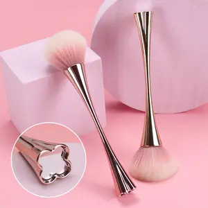 Four-leaf Clover brush can stand tall glass beauty brush with mirror small waist nail dust brush in stock