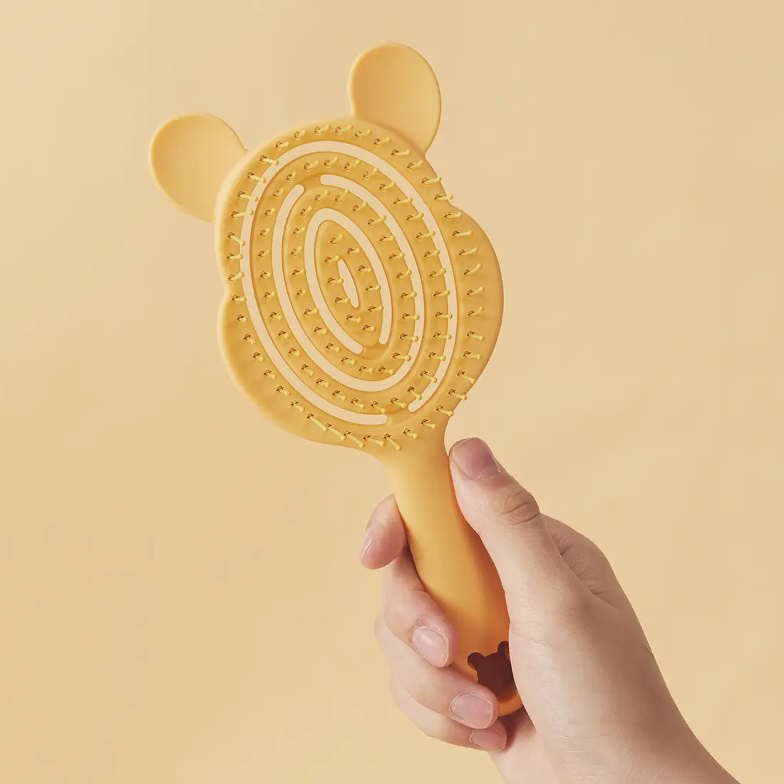 MINISO Disney Winnie the Pooh Vent Hair Brush, Elastic Bristle Volume Brush, Cute Hair Accessory for Girls, Daily Styling Tool & Lovely Gift #WinnieThePooh #HairBrush #DisneyAccessory
