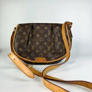 Pre-owned Louis Vuitton 491 Monogram Menilmontant PM