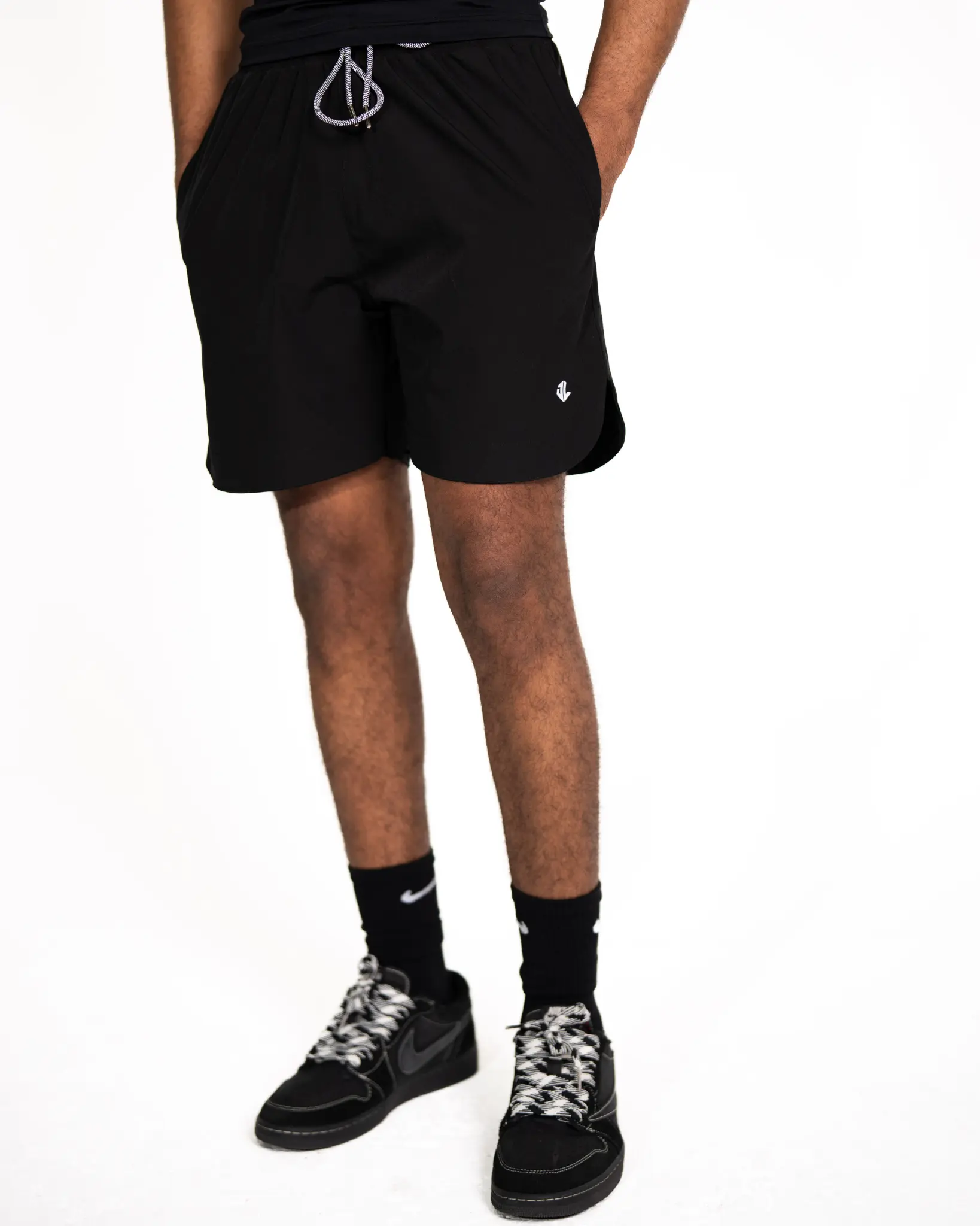 Essential Short 5"
