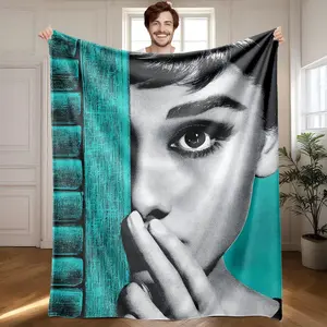 1 piece Classic movie character portrait of Charlie Chaplin themed flannel blanket - Modern design flannel sofa blanket, suitable for beds and sofas, all-season multi-purpose use, super soft and warm, digitally printed pattern, 100% polyester