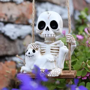 Resin Mini Skull Cat Swing Decoration, Halloween Home Decor, Garden Sculpture, Coffee Bar Wall Hanging, Holiday Gift