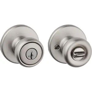 Entry Door Knob with Lock and Key, Secure Keyed Handle Exterior Doorknob, Front Entrance and Bedroom, Satin Chrome, Pick Resistant SmartKey Rekey Security