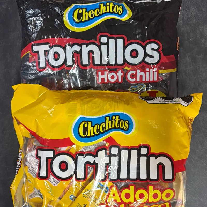Kikys Chechitos Botaneros . Individual bags. Each bag comes with 24 individual bags. Choose from Chechos Cheddar flavor, Kikys Hot Chile, Kikys Queso Jalapeño , Kikys Cheddar, and Kikys Ahumados, Palitos , Hot Chili Mix, Tortillin, or Tornillos Hot Chili!