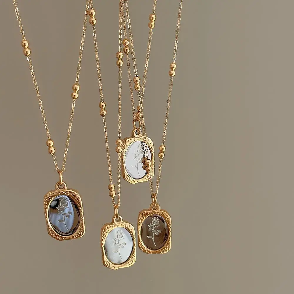 Titanium Steel Magic Mirror Rose Flower Small Mirror Pendant Necklace Retro French Embossed Square Clavicle Chain, Stylish Items Jewelry for Women Gif
