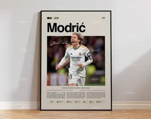 Luka Modric Poster, Modric Real Madrid Wall Art, Framed Real Madrid Print, Modric Real Madrid Decor, Football Fan Gift Idea, Soccer Print