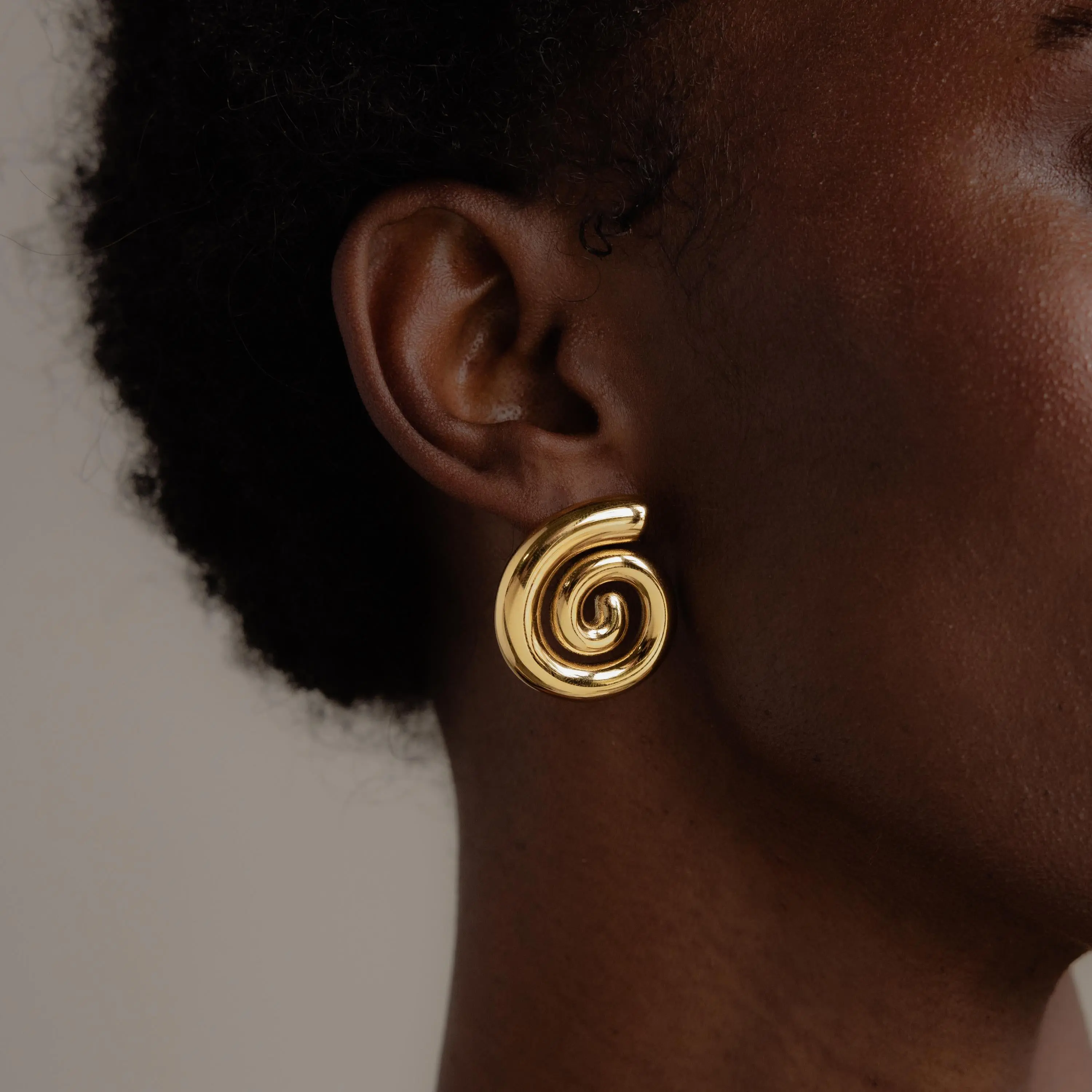 Bold Spiral Studs by Caitlyn Minimalist - Geometric Swirl Statement Earrings - Chunky Jewelry - Best Friend Gift