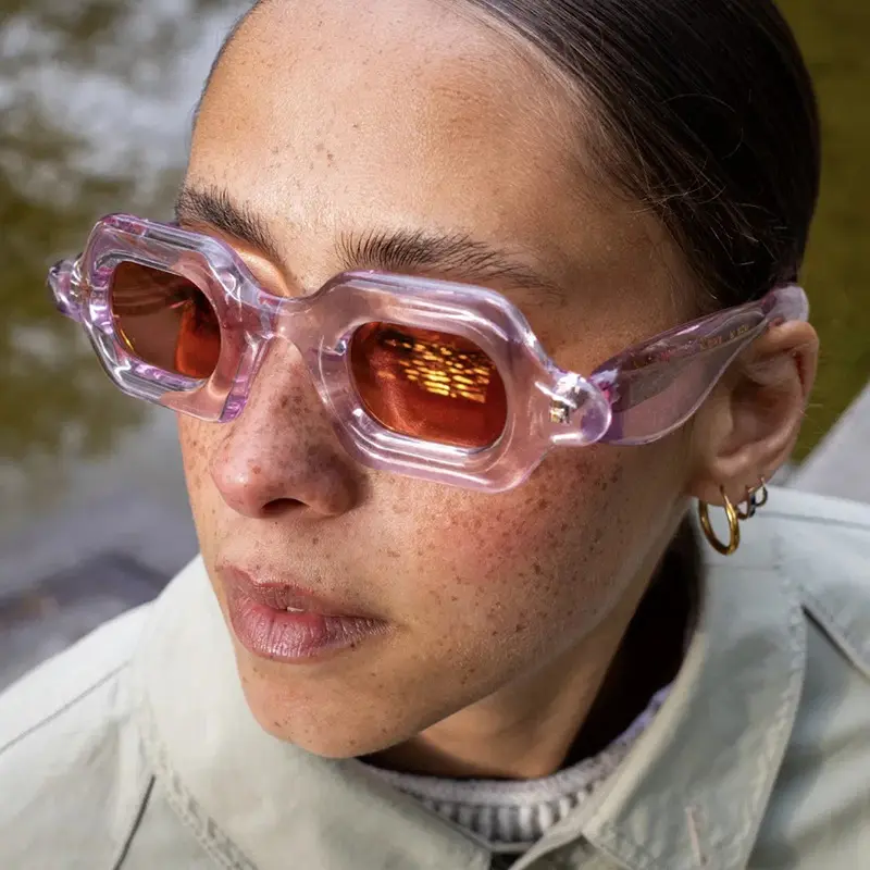 Small square sunglasses for trendy girls, hip-hop street style, quirky bubble fashion sunglasses for women