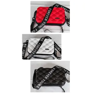 "Compact Women’s Crossbody Makeup Bag - Must-Have Portable PC Hard Shell Travel Case, Unique Handheld & Shoulder Bag for the Modern Traveler!"