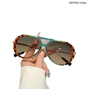 Fashion Glasses, Retro Y2K Tortoise Shell Shades, Polarized Square Eyewear, Lightweight Premium Material, Ideal Summer Gift for Girlfriend and Casual Outdoor Wear