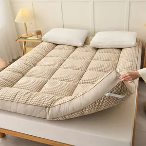 [1pc Soft Mattress Topper] 1pc Soft Warm Mattress Topper |   Foldable, Suitable for Floor, Tatami, Available in All Seasons extra  bed air  bed bed height fringe trim camping  stuff medical use travel  bed air mattress
