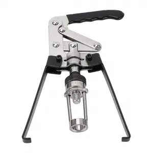 Spring Compressor, Carbon Steel Valve Spring Remover Compressor Press Type Hand Valve Pliers for Oil Seal Disassembly and Installation