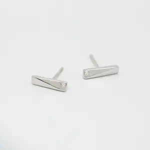 Flex Diamond Stud Earrings
