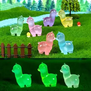 6pcs Glow-In-The-Dark Alpaca Decorations, Garden Landscape Accessories, Desktop Animal Figurines, Car Creative Decor, Indoor Outdoor Holiday Gifts, Garden Gnomes