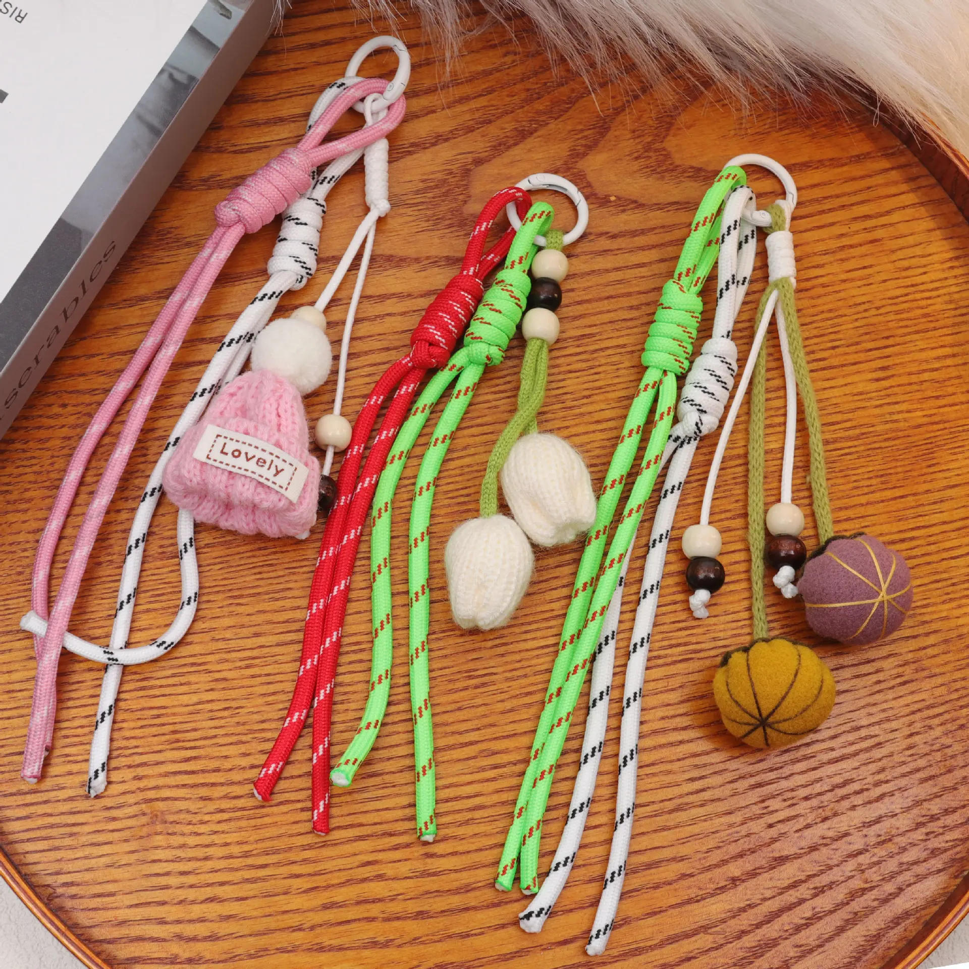 Cute Cartoon Floral Felt Doll Bag Charms, Adorable Mini Plush Pom-pom Keychain for Teens Couples, Handmade Woven Rope Backpack Pendant, Lovely Aesthetic Accessory for Daily School Travel Outfits