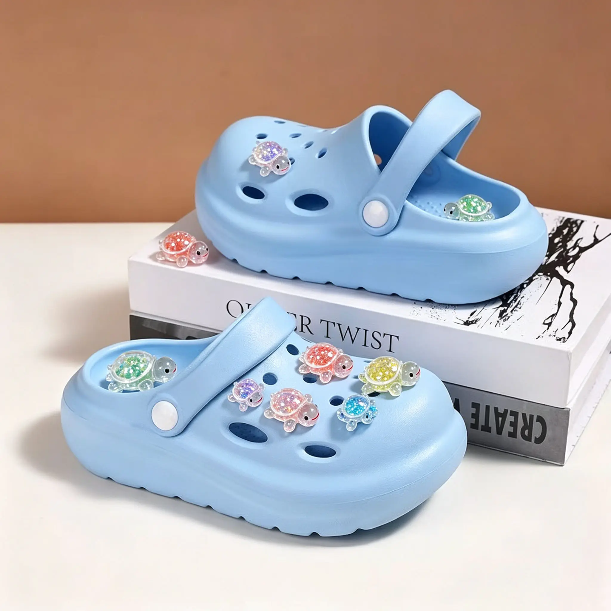 10pcs Set Glow In The Dark Turtle Shoe Charms, Kawaii 3D Luminous Resin Croc Accessories for Kids Women Slides