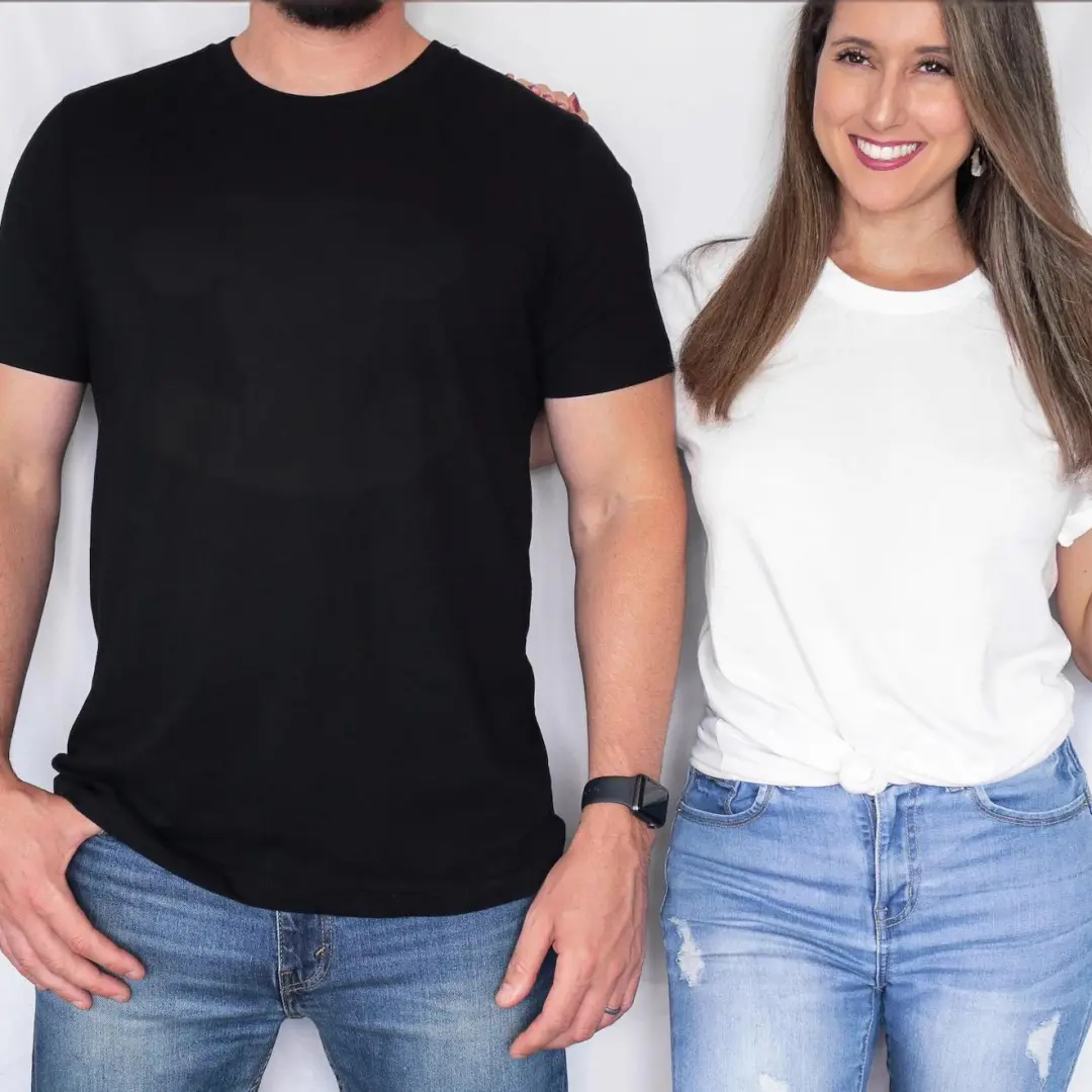 Men's Short-Sleeve 100% Cotton Crew-Neck T-Shirt Set—White and Black T-Shirts, Perfect for Everyday Casual Wear. Classic Crew-Neck Style, Unisex.