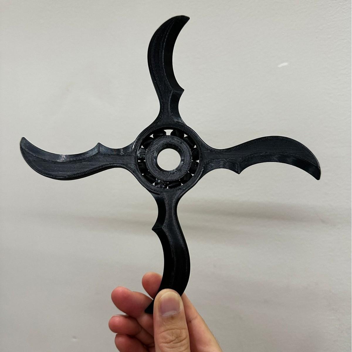 3D Printed Spinning Shuriken Fidget Spinner, Glow in the Dark Ninja Hand Spinner, Stress Relief Toy, Anime Cosplay Prop, Desk Sculpture Decor for Anime Fans