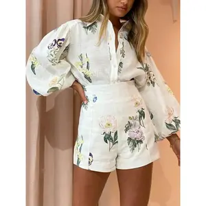 Women’s floral print curved hem shirt and shorts two-piece set, casual short-sleeve top and shorts for summer, ladies’ clothes for daily wear, suits, blouse-and-shorts set, womenswear
