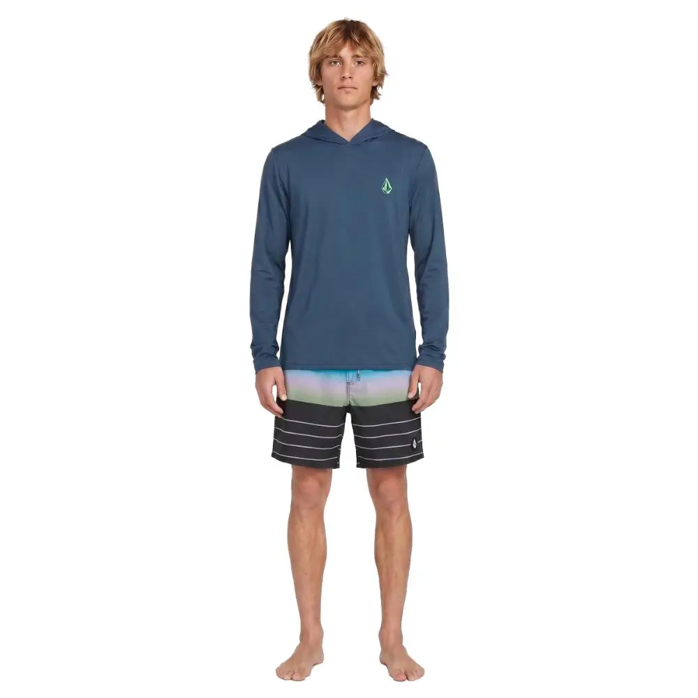 Volcom Men's Solid Long Sleeve Hooded Rashguard, UPF 50+ UV-Protective Regular Fit Top for Surf Sessions, Crawdad
