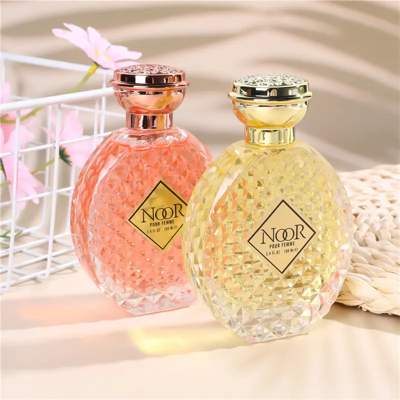 Everyday Luxury Perfume for Women | Soft Grapefruit, Jasmine & Amber Scent（Pink，1pc）