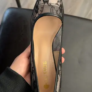 Women's Mesh Hollow Design with Contrast Lace Pointed Toe Stiletto Heeled, Stylish Elegant High Heeled Dress Formal Shoes for Party, Perfect Footwear for Outfit Matching, Wedding Party Shoes