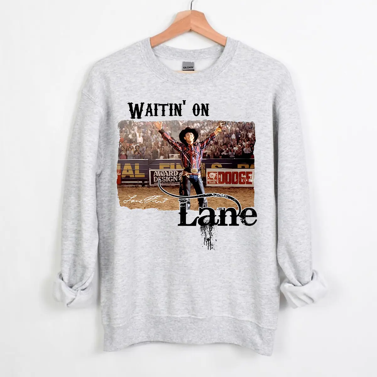 Western Rodeo Sweatshirt – Waitin’ on Lanee Frost Graphic Sweater – Bull Riding Cowboy Sweatshirt for Men & Women – Vintage Country Western Top