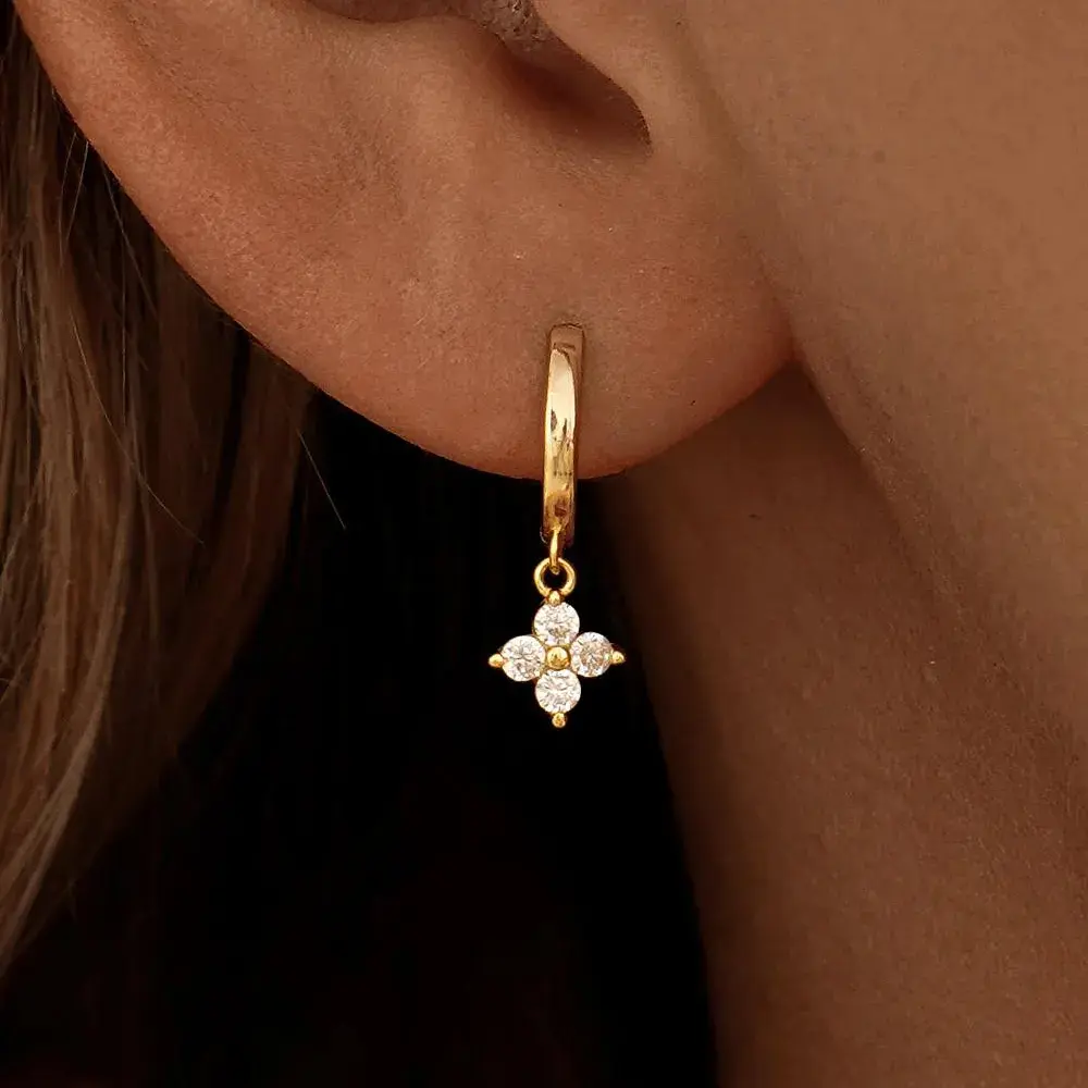 Modmints 8mm 925 Sterling Silver 4-Leaf Clover Hoop Earrings Set - Elegant Minimalist, Dainty Luxury Artificial Gemstone Hoop Earrings with Charms, Auspicious Lucky Charm, Subtle Sparkle, Gift Box for Women, Elegant Minimalist Earrings