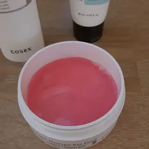 Product Review of COSRX The Peptide Collagen Hydrogel Eye Patch 60 Patches Reduce Puffiness Hydrate Under-Eye Bags in 10 Minutes from S**2
