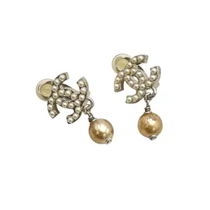 Pre-owned Chanel CC Logo Pearl Drop Earrings