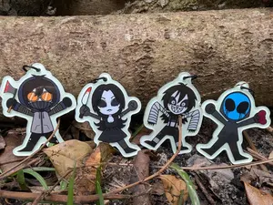 Creepypasta GLOW Eyeless Jack Ticci Toby Jane the Killer Laughing Jack GITD Acrylic Keychain,  Perfect Gift for Fans & Collectors