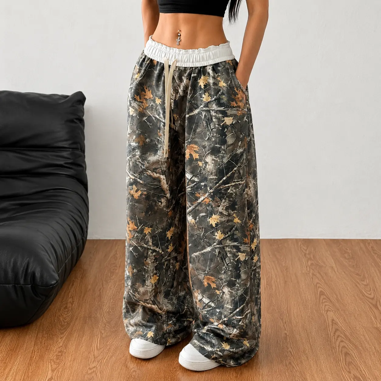 Women's Y2K Camo Baggy Cargo Pants - Retro Streetwear, Multi-Pocket Trousers
