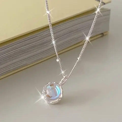 Elegant Simulated Moonstone Round Pendant Necklace, Dainty Necklaces, Minimalist Chain, Dainty Fashion Jewelry, Stylish Daily Commute Jewelry for Women, Versatile Fashion Accessory, Everyday Jewelry, Everyday Wear Jewelry