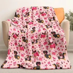 1pc a Pink Dachshund And Hearts Patterned Outdoor Blanket - a Thick, Warm, All-Season Soft Chunky Throw Suitable for Car, Office, Sofa, Or Dorm Use - a Cozy, Machine Washable Gift for Dog Enthusiasts, Perfect for Travel-280GSM