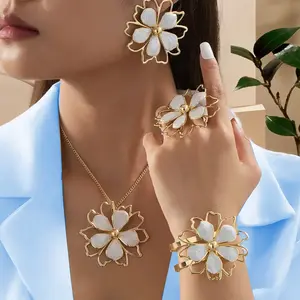 5-piece Women's Fashion Jewelry Set: featuring elegant petal design, made of metal with Bohemian style, including 1 petal pendant necklace, 1 pair of earrings, 1 petal ring, and 1 metal open bangle. Suitable for parties, daily jewelry set Bracelets Chain