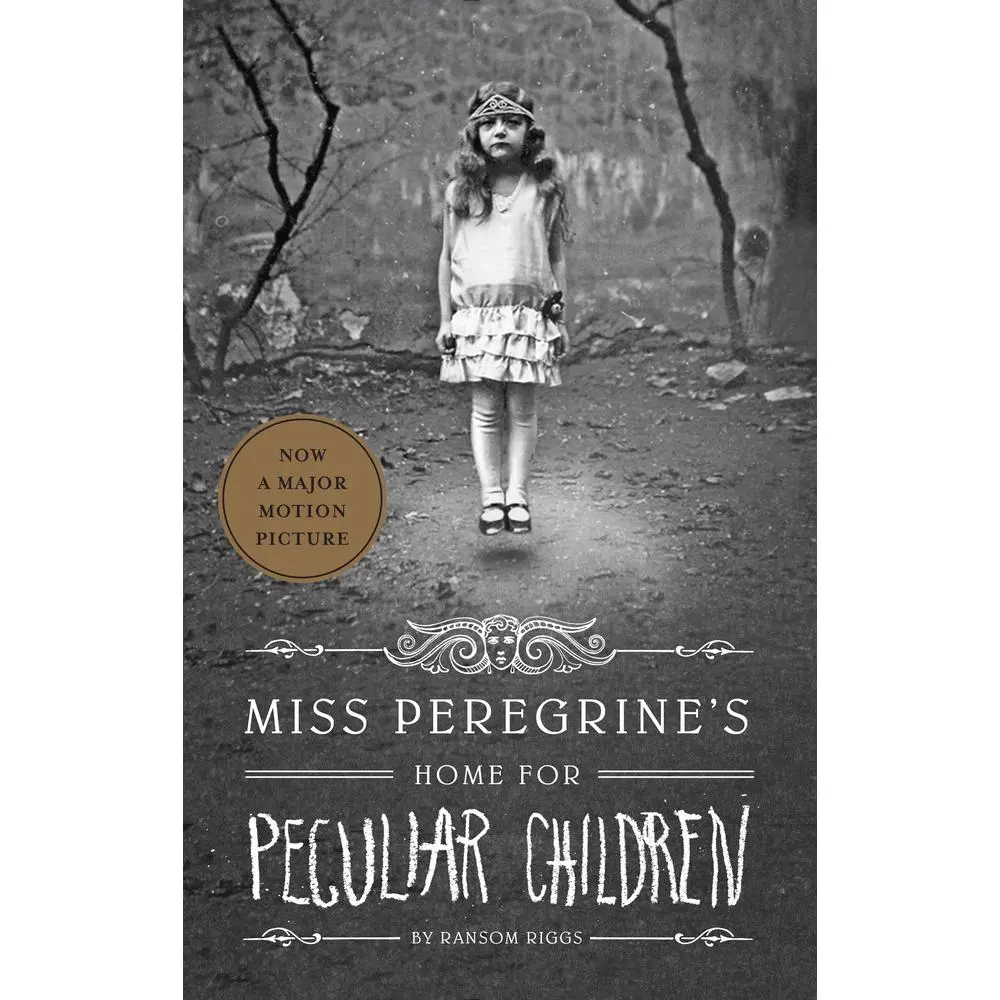 USED Book - Miss Peregrine's Home for Peculiar Children by Riggs, Ransom (Paperback) - english