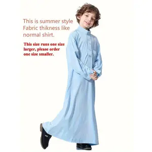 Long sleeved solid color leads ethnic clothing in the Middle East