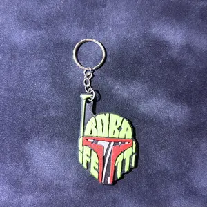 3D Printed Keychain - Boba Fett Design with Colorful Helmet Pattern and Chain Attachment