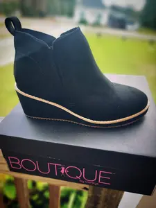 Tombstone Black Boots