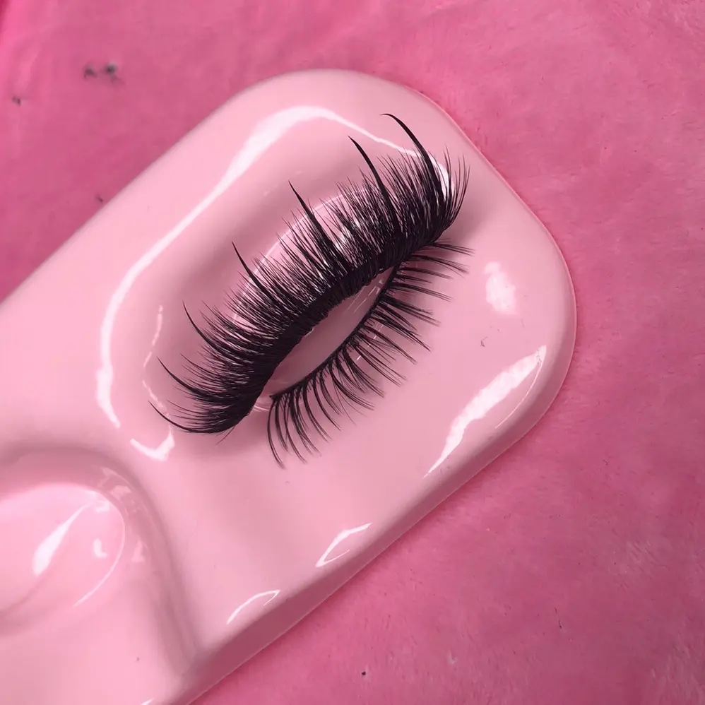 Wispy strip lashes 19mm Wispy strip lashes 19mm