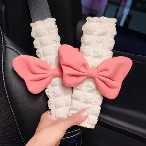 Car Seat Belt Shoulder Cover with Cute Pink Bowknot, Car Neckline Shoulder Cover, All-Season Universal Car Accessory, Car Interior Decoration