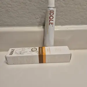 Idole Tube Cream for Face and Body - Moisturizing and Nourishing Hydrate Hydrating Moisturizer