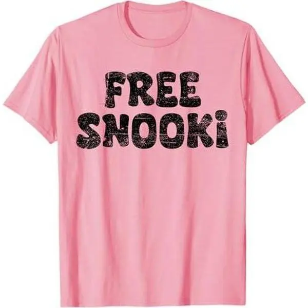 Free Snooki Tee Women's Shirt Gifts Free Snooki Weathered T-Shirt