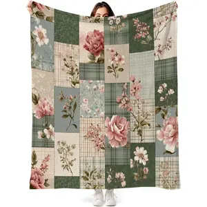 Vintage Floral Patchwork Throw Blanket Pink Flower and Green Leaf Plant Country Patchwork Plaid Soft Cozy Flannel Fleece Blankets for Living Room Bedroom Couch Sofa Bed Home Decor, 50x60 Inch