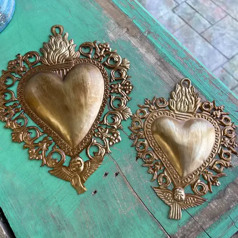 Antique Inspired Hanging Sacred Heart - Decorative Heart Decoration with Gold Finish and Floral Accents for Home Ornaments