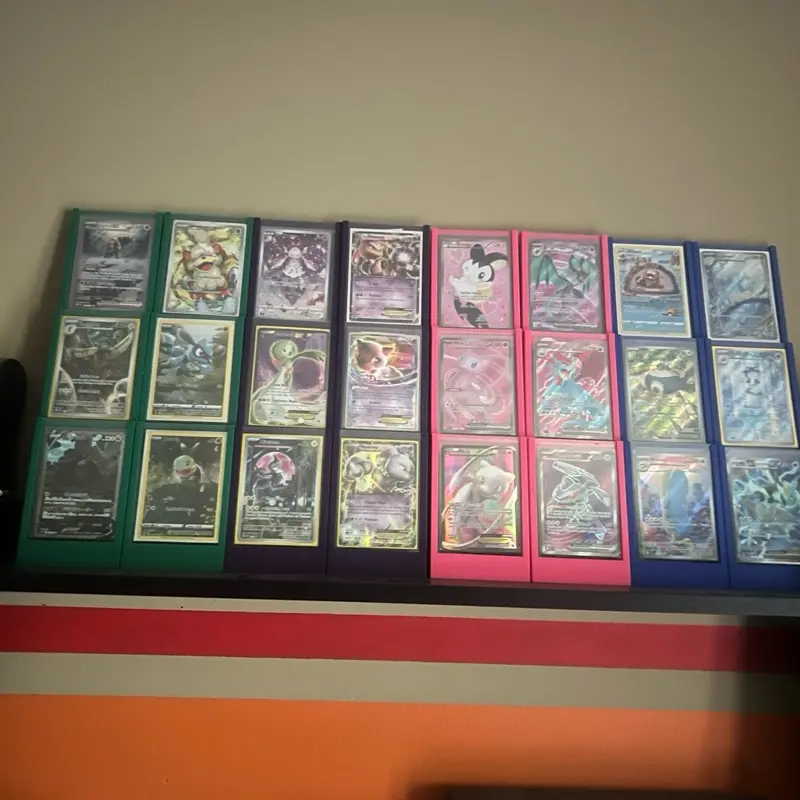 Trading card displays